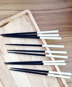 Bộ đũa ăn cao cấp đen cán trắng