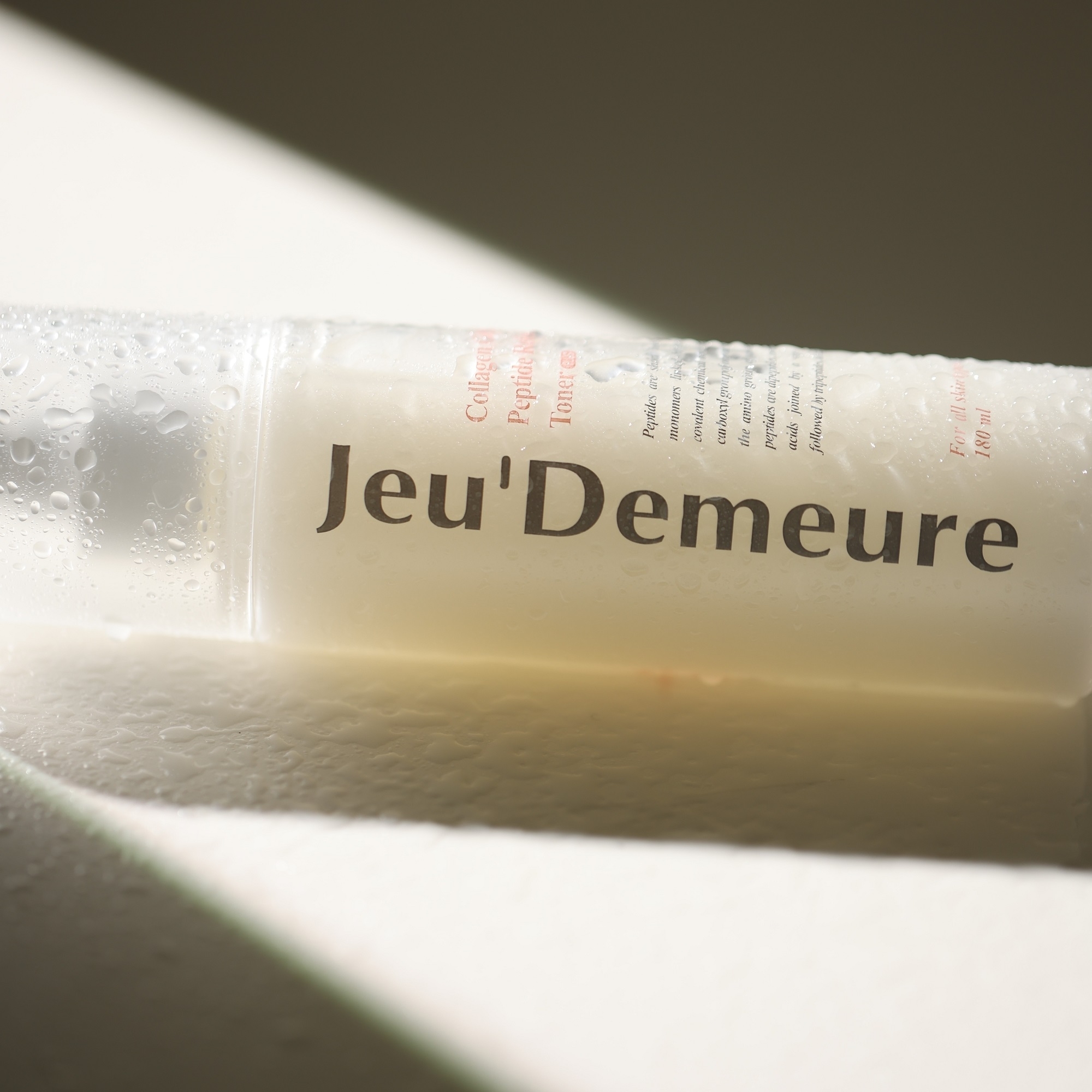 Toner cấp ẩm chứa Collagen Jeu’Demeure – Siêu thẩm thấu (180ml)