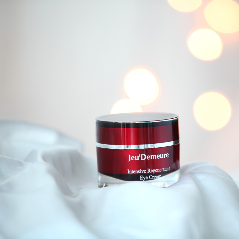 Kem mắt chống lão hóa Jeu’Demeure (hộp 30g)