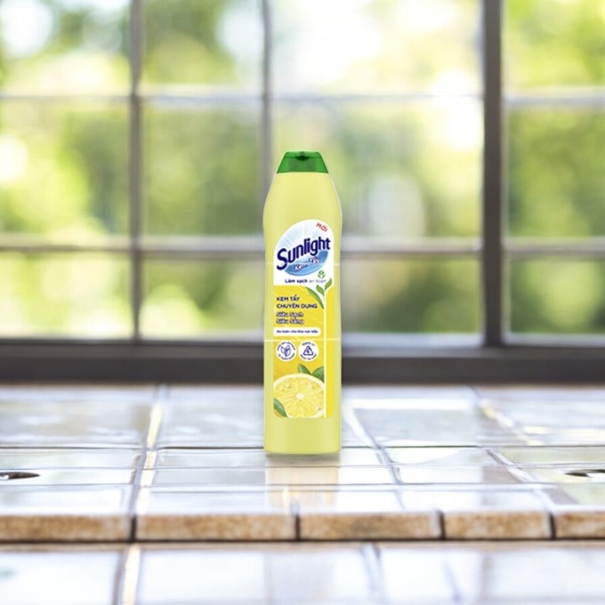 Kem tẩy Sunlight chuyên dụng siêu sạch siêu sáng 690g