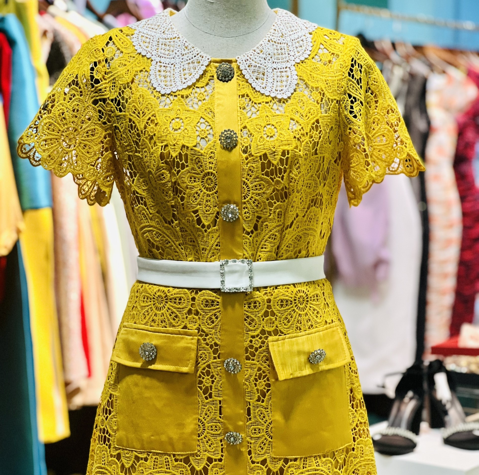 Đầm ren Túi vuông Joyce