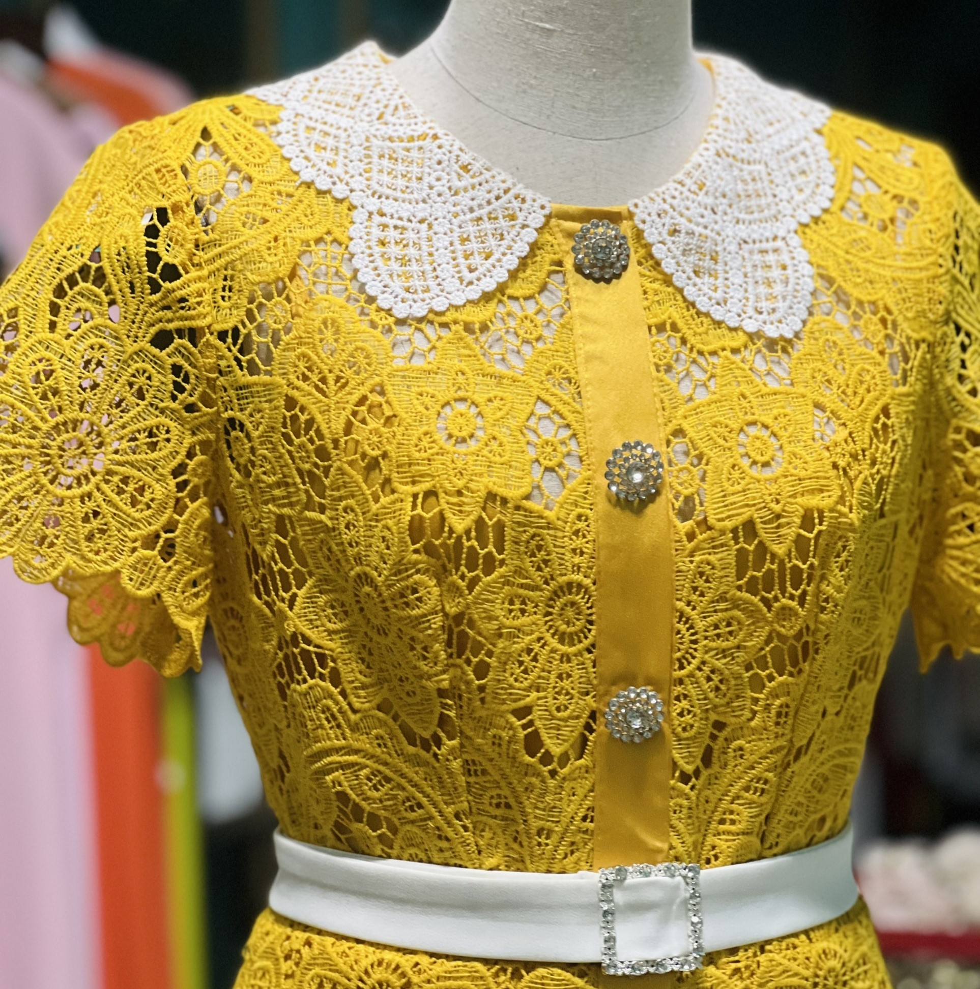 Đầm ren Túi vuông Joyce