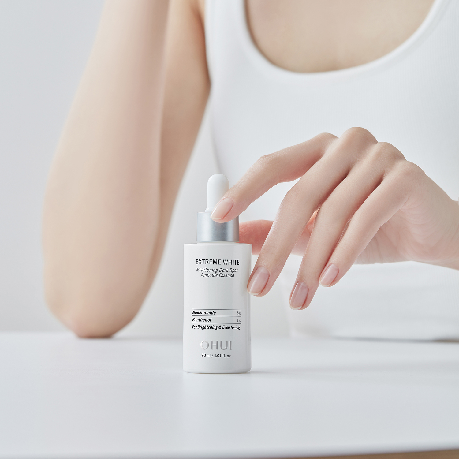 Tinh chất OHUI dưỡng sáng chuyên sâu chứa Niacinamide 5% – 30ml