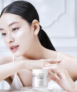 Set OHUI dưỡng sáng và duy trì độ ẩm cho da (nước hoa hồng – sữa dưỡng – kem đêm)
