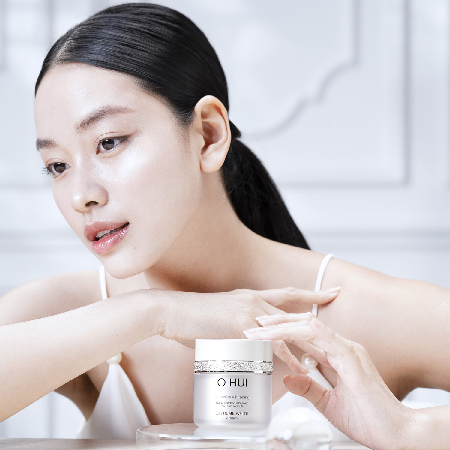 Set OHUI dưỡng sáng và duy trì độ ẩm cho da (nước hoa hồng – sữa dưỡng – kem đêm)