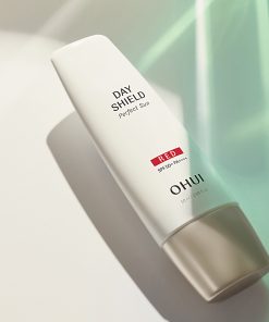 Kem chống nắng OHUI RED có UV cao, ngăn bụi bẩn, chống thấm nước và giúp giảm vết ửng đỏ – 50ml