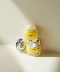 Kem dưỡng OHUI giúp tái tạo kết cấu và sắc tố da, giúp da luôn ẩm mượt, căng sáng – 60ml