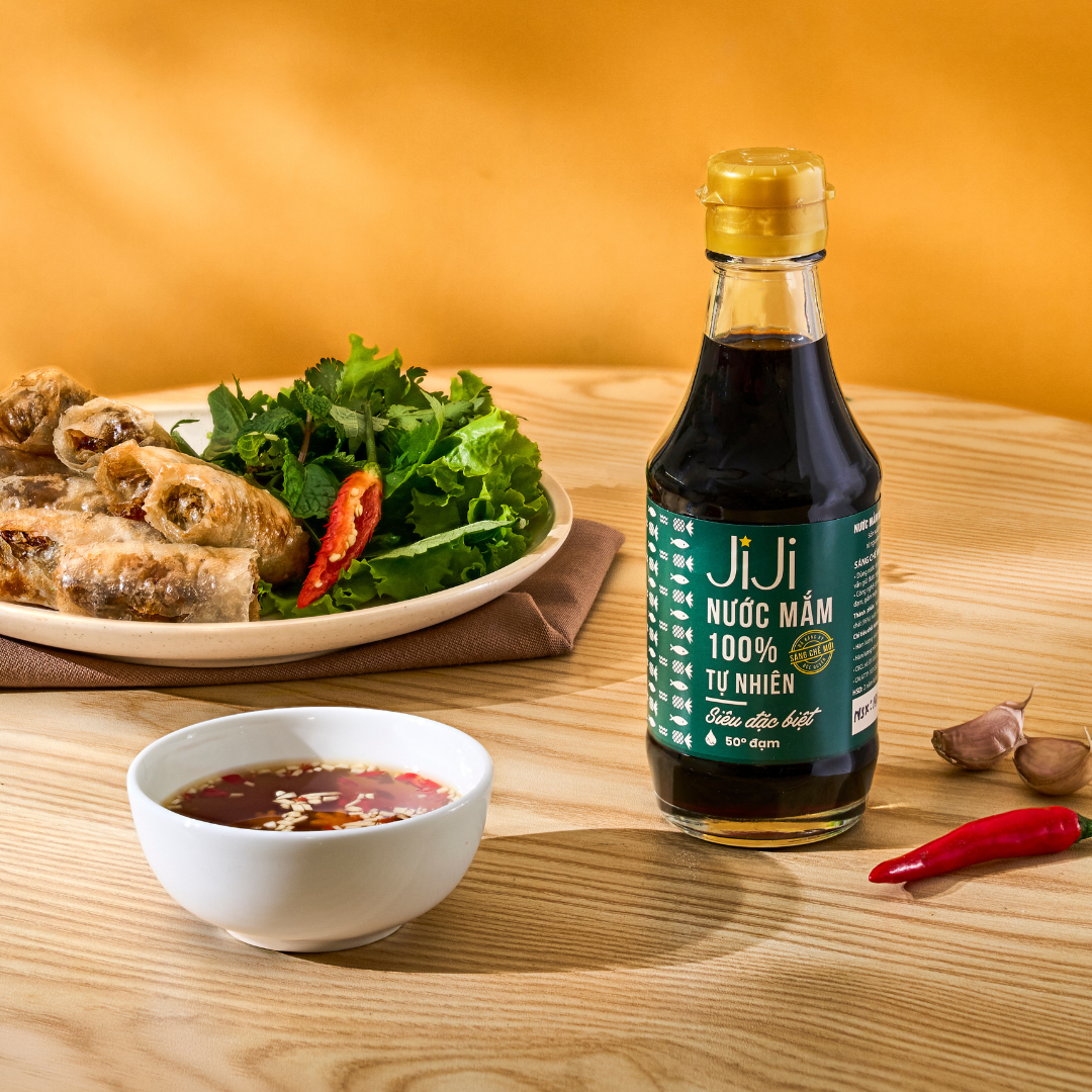 Nước mắm tự nhiên JI JI Siêu đặc biệt 50 đạm 200ml