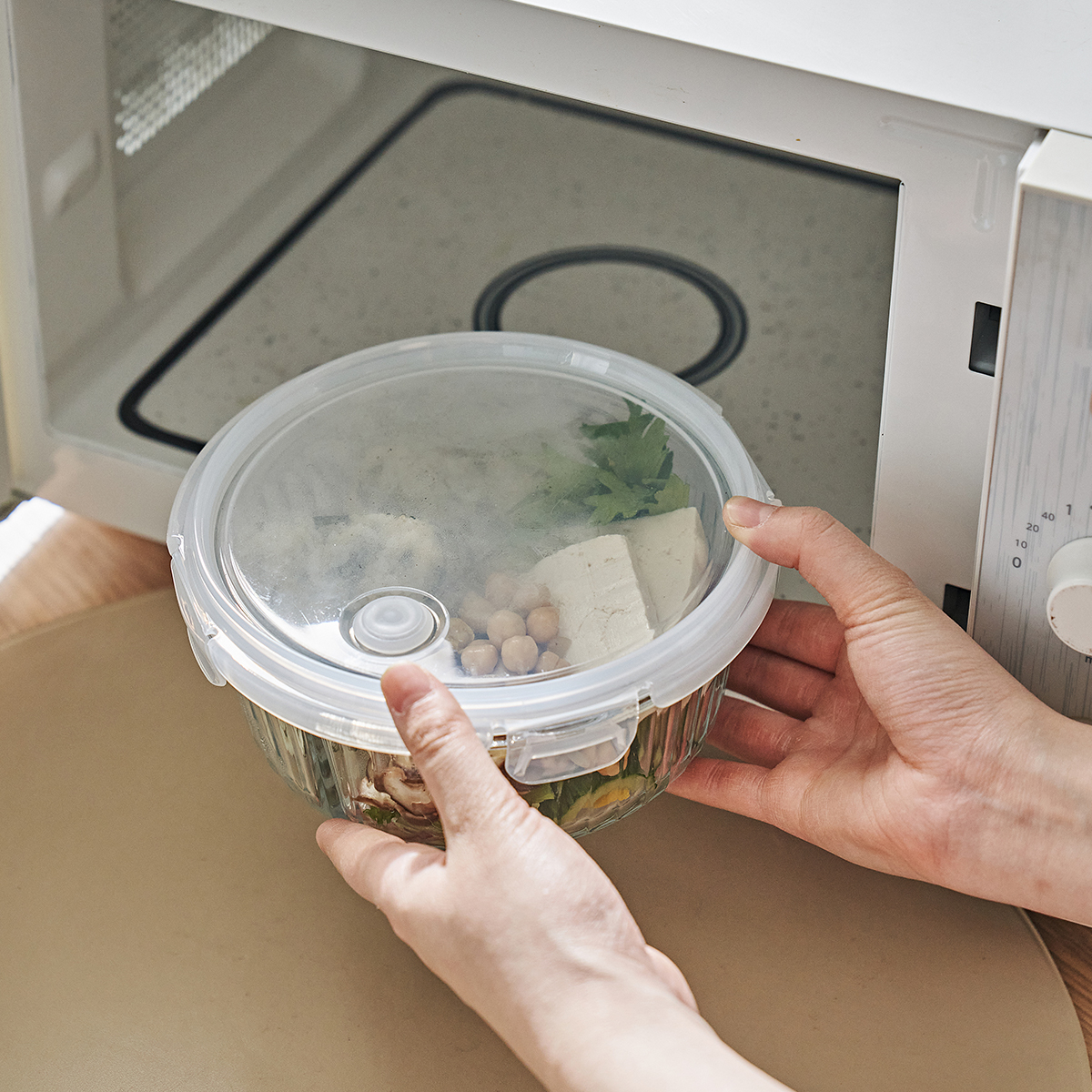 Hộp đựng thực phẩm thủy tinh 3 ngăn Neoflam Wavelock V 930L_364372