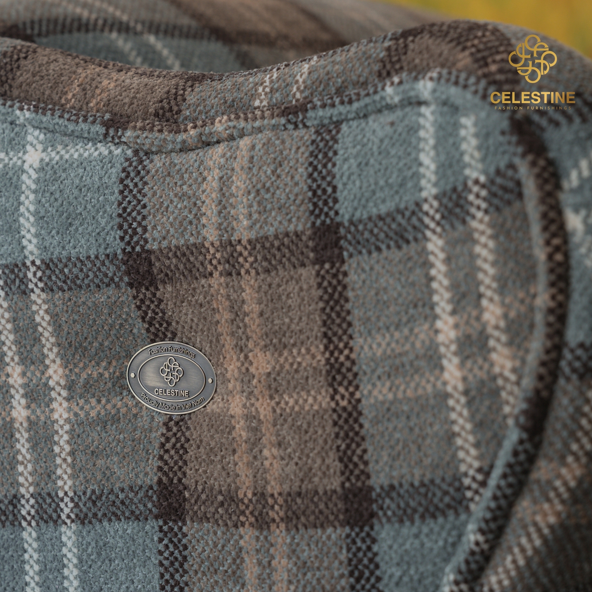 Ghế armchair CELESTINE Queen Anne Wingchair vải kẻ Anh