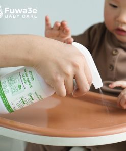 Xịt lau đồ chơi, bàn ăn 90% enzyme an toàn trong phòng kín cho bé FUWA3E 300ml