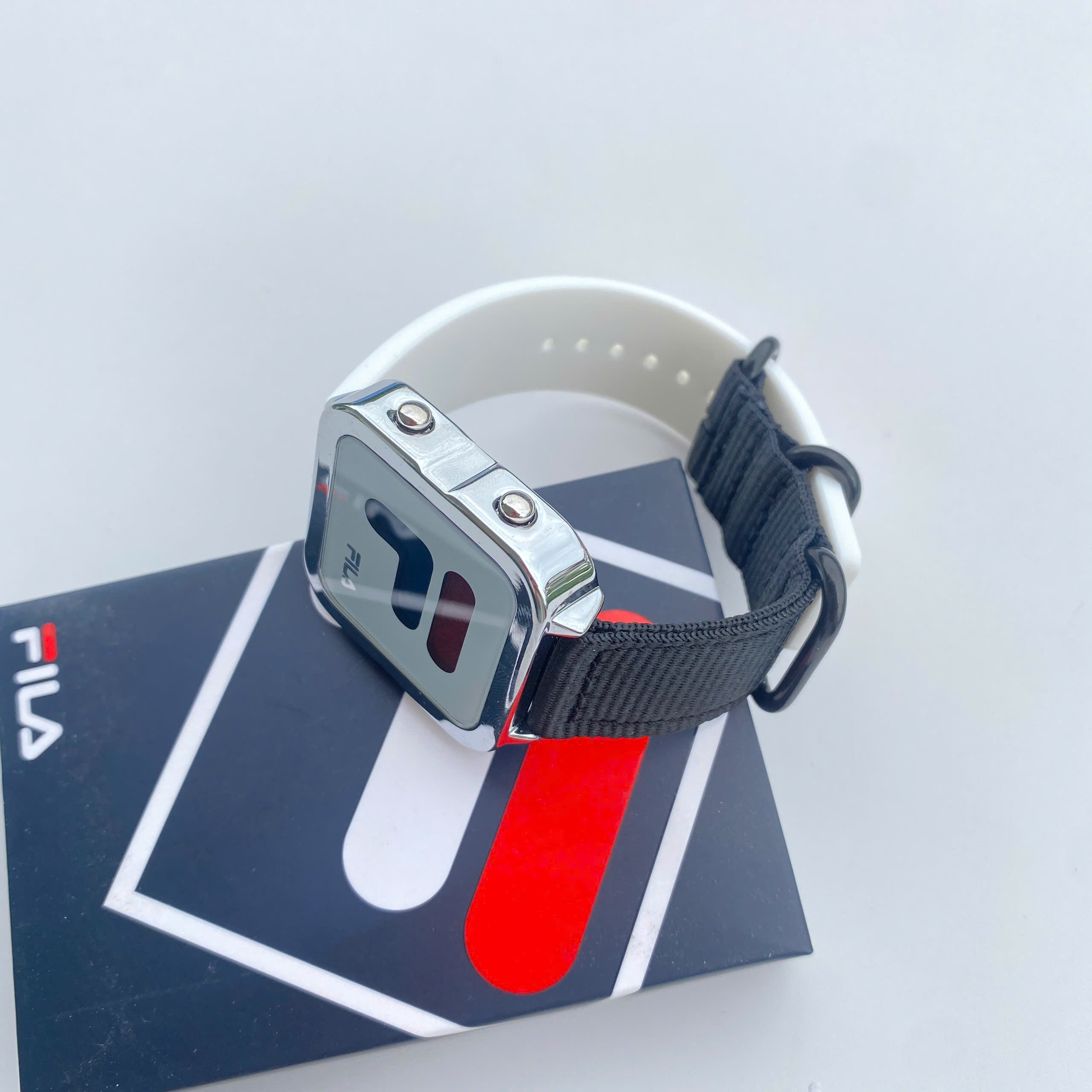 Đồng hồ đeo tay Fila – 38-6088-101