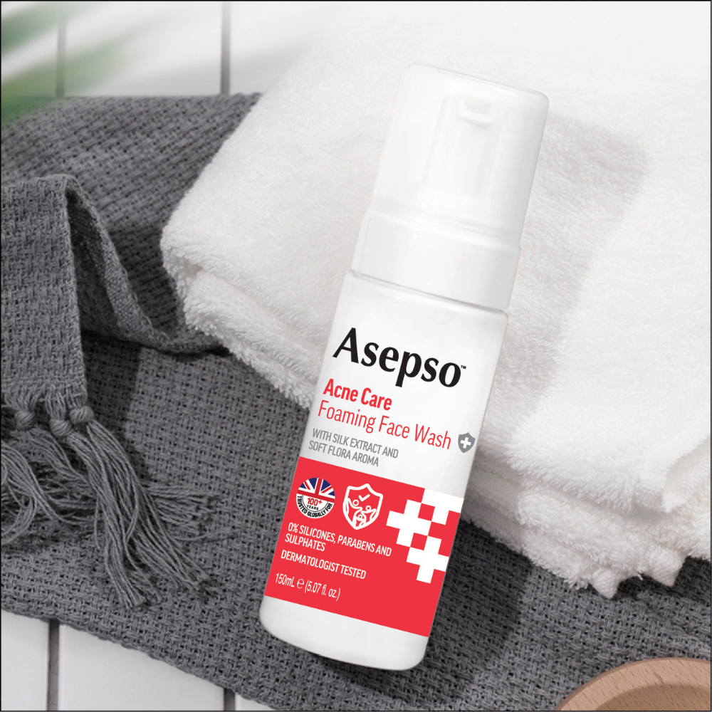 Sữa rửa mặt dạng bọt ASEPSO dành cho da mụn chiết xuất tơ tằm và hương hoa tự nhiên
