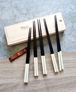 Bộ đũa ăn cao cấp đen cán trắng