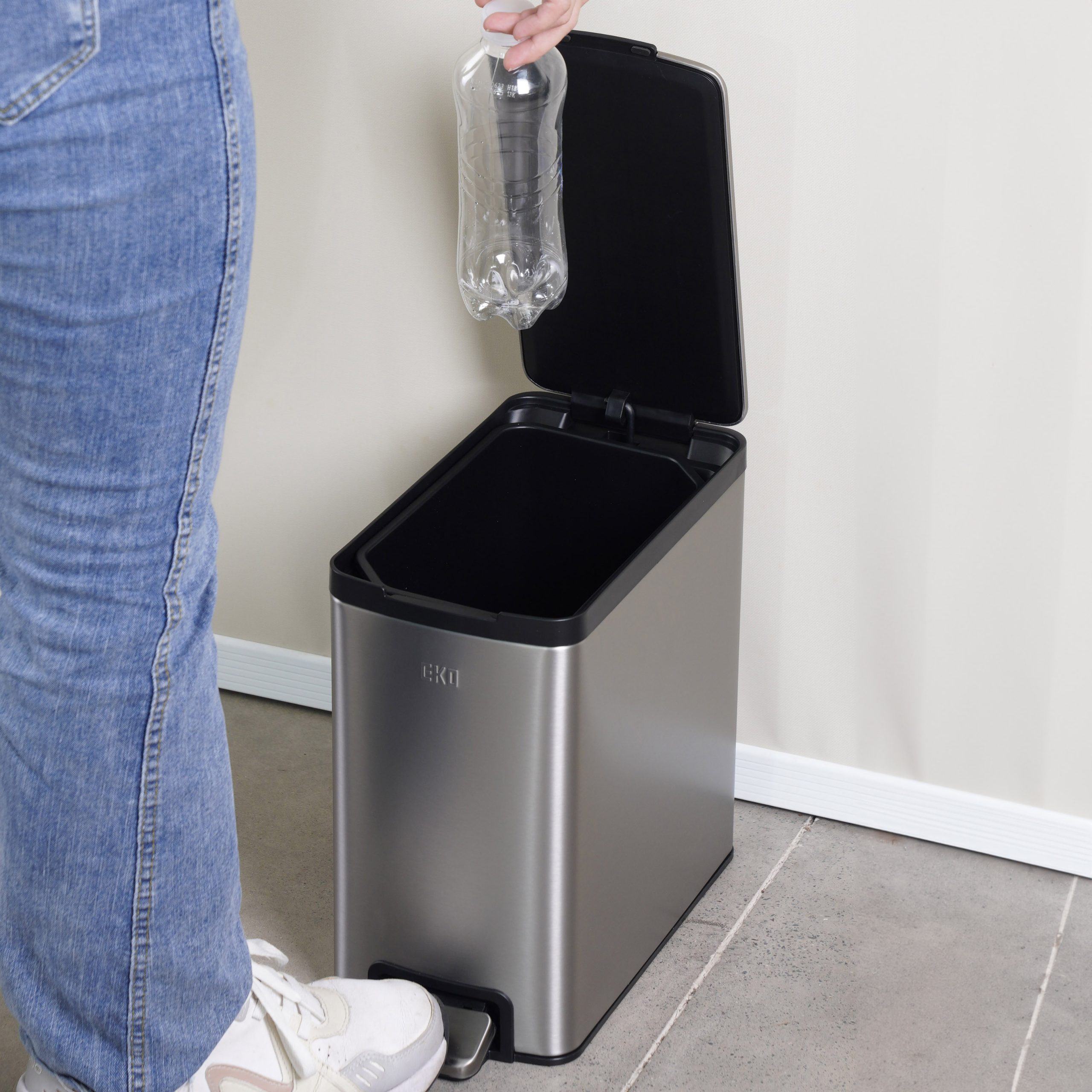 Thùng rác inox 8L nắp bật, chống ồn Eko – Inox_384621